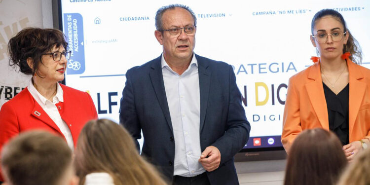 La Junta pone en marcha nuevas acciones para fomentar el uso seguro de la Inteligencia Artificial y concienciar sobre ciberseguridad