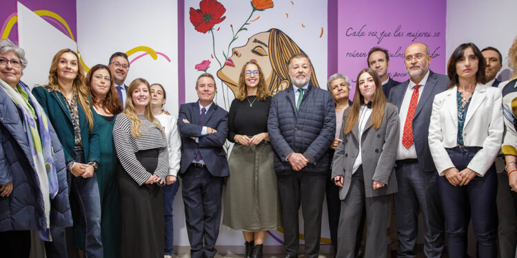 La Junta trasladará la línea 900 100 114 para mujeres víctimas de violencia de género a la Casa de la Igualdad de Cuenca