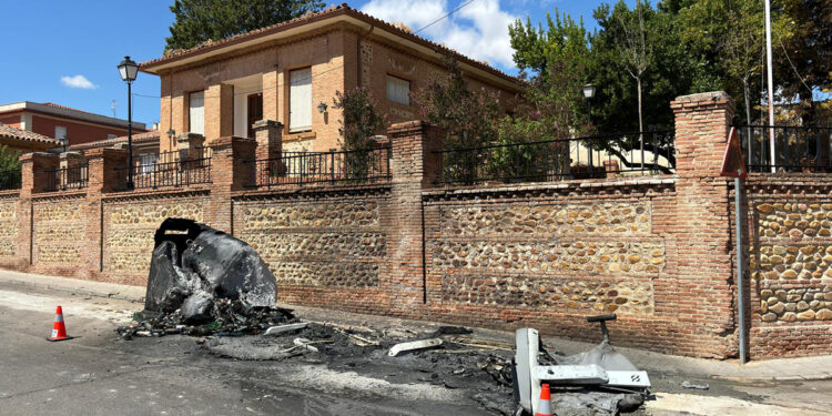 La Mancomunidad Vega del Henares recuerda la importancia de no depositar cenizas en los contenedores de residuos para evitar incendios