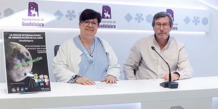 La Noche Internacional de Observación de la Luna se celebra en Guadalajara este viernes en el Parque Viña Plana