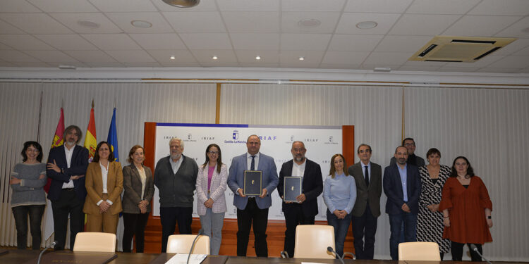 La UCLM y el Gobierno regional crean la Cátedra de Transferencia de Conocimiento e Innovación Agraria