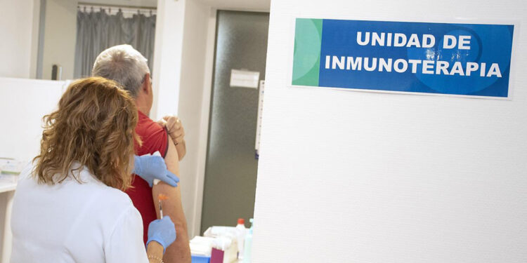 La Unidad de Inmunoterapia del Hospital Universitario de Guadalajara, acreditada como Excelente por la calidad, seguridad y eficacia en sus procesos 1 La Unidad de Inmunoterapia del Hospital Universitario de Guadalajara, acreditada como Excelente por la calidad, seguridad y eficacia en sus procesos