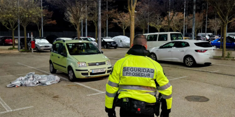 La seguridad privada de la estación del AVE de Cuenca localiza un vehículo robado gracias a la colaboración en redes