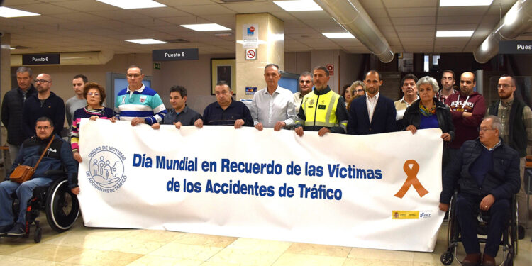 M.ª Luz Fernández participa en Cuenca en el acto en recuerdo de las Víctimas de Accidentes de Tráfico