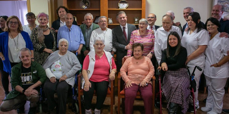 Page inaugura la Vivienda de Mayores de Hita y anuncia de once nuevos recursos de este tipo en Castilla-La Mancha