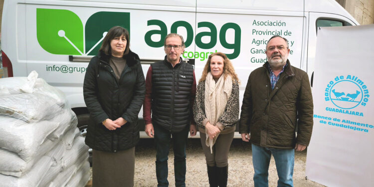 APAG hace entrega al Banco de Alimentos de Guadalajara de 1.000 kilos de garbanzos ensacados