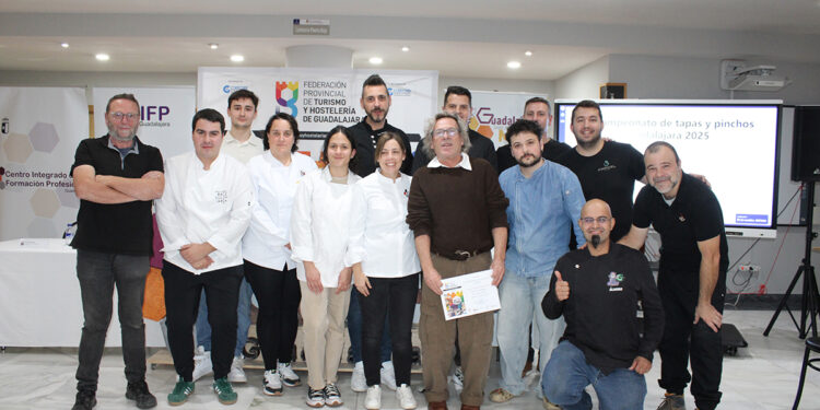 Alberto Merchante del restaurante El rincón de la Espe de Albalate de Zorita, gana el III Campeonato de Tapas y Pinchos de la Federación de Turismo y Hostelería de Guadalajara 1 Alberto Merchante del restaurante El rincón de la Espe de Albalate de Zorita, gana el III Campeonato de Tapas y Pinchos de la Federación de Turismo y Hostelería de Guadalajara