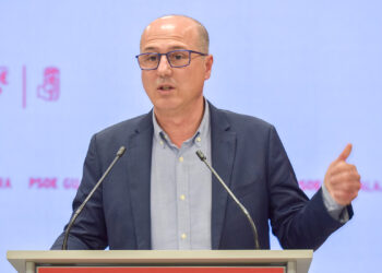 Alberto Rojo lamenta que Guarinos “no defienda a Guadalajara” y haga perder la llegada a la ciudad de casi 5 millones para mejorar servicios