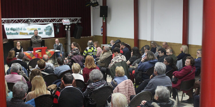 Apoyo masivo en Enguídanos ante la creación de la plataforma local de la España vaciada. “Es el día 1 para cambiar el sentido” 1 Apoyo masivo en Enguídanos ante la creación de la plataforma local de la España vaciada. “Es el día 1 para cambiar el sentido”