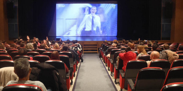 Cabanillas celebra el pase de Guille Toledano a la final de «Operación Triunfo»