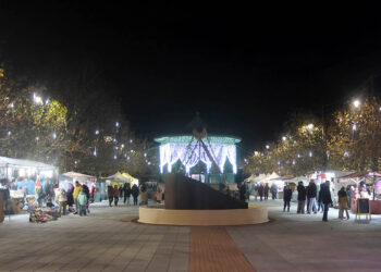 Cabanillas estrena su “VI Mercado Navideño de Fantasía”, con más de 20 puestos, artesanía local y mucho rock