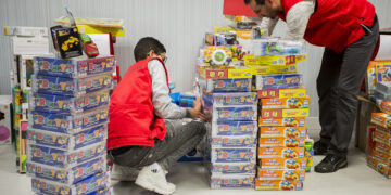 Carrefour arranca la campaña ”DUENDES” en beneficio de la infancia en riesgo de exclusión social con una donación directa a Cruz Roja de 100.000 euros en juguetes