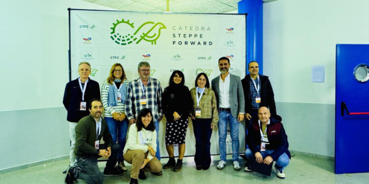 Castilla-La Mancha pone como ejemplo a Cuenca en su exitosa experiencia para la compatibilización de energía fotovoltaica y biodiversidad 1 Castilla-La Mancha pone como ejemplo a Cuenca en su exitosa experiencia para la compatibilización de energía fotovoltaica y biodiversidad