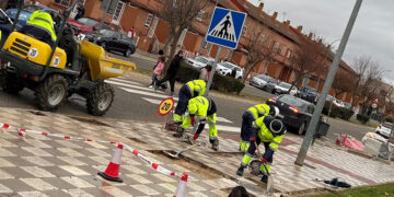 Comienza el nuevo Plan de Mantenimiento Urbano de Cuenca completando el arreglo de baldosado de avenida del Mediterráneo