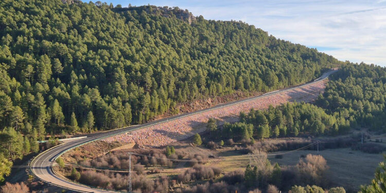 Concluyen las obras de reconstrucción de la CM-2201 en la Serranía Alta de Cuenca y queda abierta al tráfico