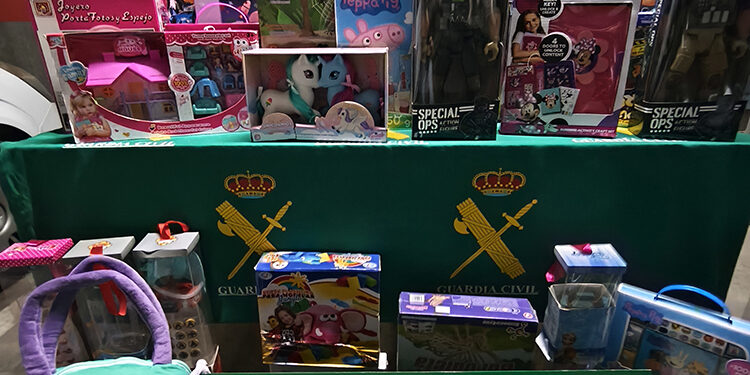 Detenido en Alovera tras intentar vender por internet 220 juguetes robados en Toledo