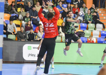 El BM Guadalajara hinca el colmillo en El Sargal