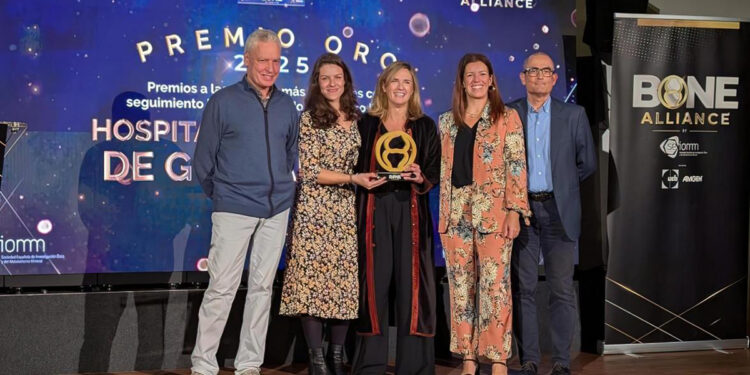 El Hospital Universitario de Guadalajara logra un nuevo reconocimiento por su trabajo en materia de prevención de fracturas de cadera 1 El Hospital Universitario de Guadalajara logra un nuevo reconocimiento por su trabajo en materia de prevención de fracturas de cadera