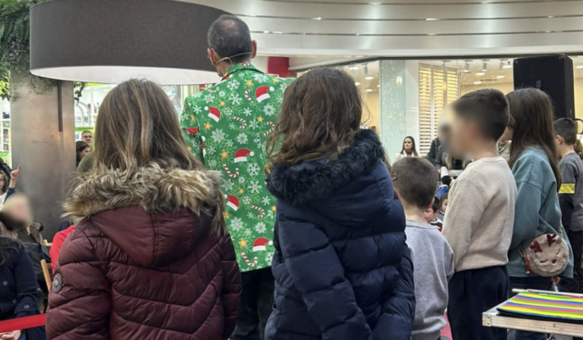 El Mago Ráferty abre las actuaciones de magia del Mirador que hoy continúan con Juanjo Barón