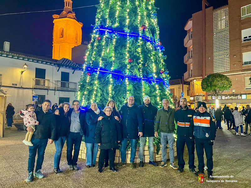 El encendido de luces da la bienvenida oficial a la Navidad en Yunquera 2 El encendido de luces da la bienvenida oficial a la Navidad en Yunquera