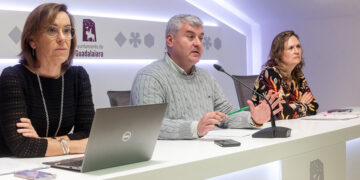 Esteban asegura que el procedimiento urbanístico para resolver la falta de solicitud de licencia de las gradas del Escartín se realizó con “máxima diligencia y en comunicación con el Club”