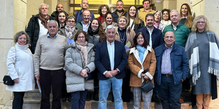 FADETA ya ha pagado ayudas Leader a promotores que han invertido dos millones de euros en la comarca 1 FADETA ya ha pagado ayudas Leader a promotores que han invertido dos millones de euros en la comarca