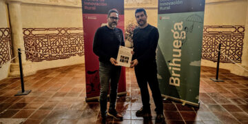 Firmado el contrato para la pavimentación del Camino del Silo de Brihuega