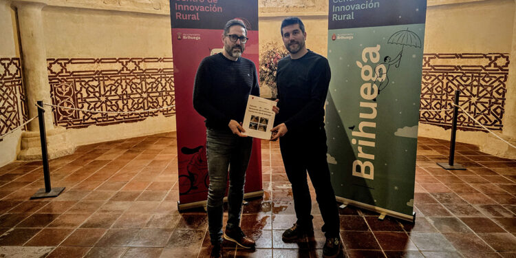 Firmado el contrato para la pavimentación del Camino del Silo de Brihuega