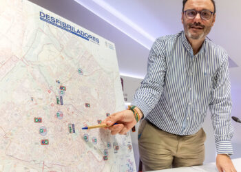 Guadalajara refuerza su red de desfibriladores con la instalación de 19 nuevos dispositivos 4 Guadalajara refuerza su red de desfibriladores con la instalación de 19 nuevos dispositivos