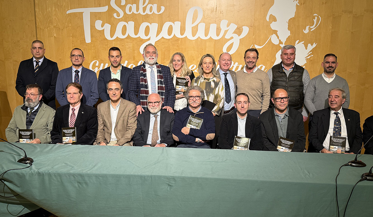 Guarinos destaca el legado y futuro de la ingeniería en la presentación del libro “200 años de ingeniería en la provincia de Guadalajara” 2 Guarinos destaca el legado y futuro de la ingeniería en la presentación del libro “200 años de ingeniería en la provincia de Guadalajara”