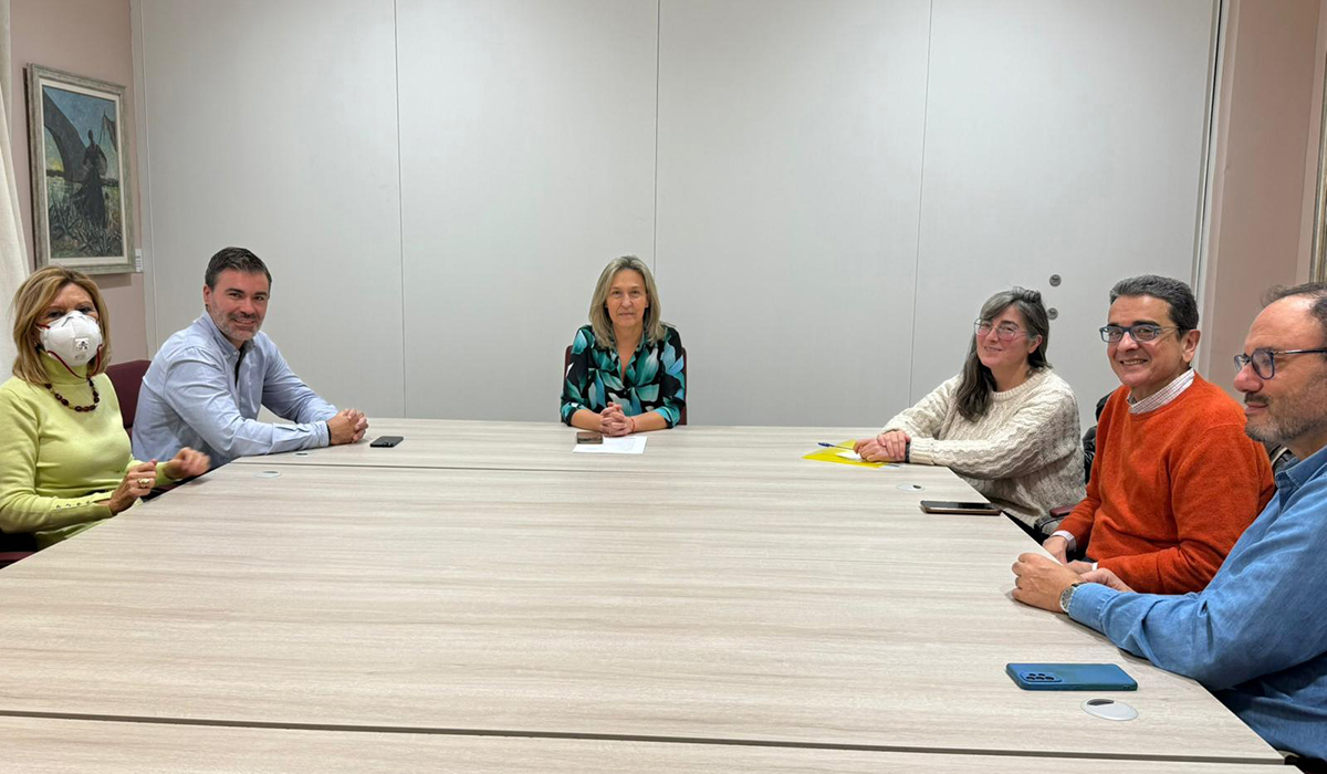 Guarinos se reúne con la Asociación de afectados por Síndrome de Fatiga Crónica y Sensibilidad Química Múltiple para avanzar en soluciones 2 Guarinos se reúne con la Asociación de afectados por Síndrome de Fatiga Crónica y Sensibilidad Química Múltiple para avanzar en soluciones