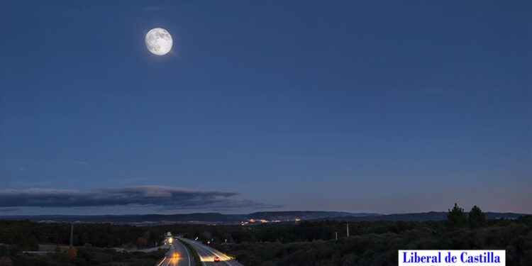 La Luz de Luna Fría de Cuenca. La última superluna de 2025 cazada el miércoles, día 3