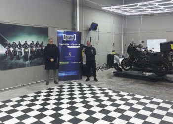 Invierte en Cuenca reseña el servicio técnico que JE Motor Bike incorpora en la provincia