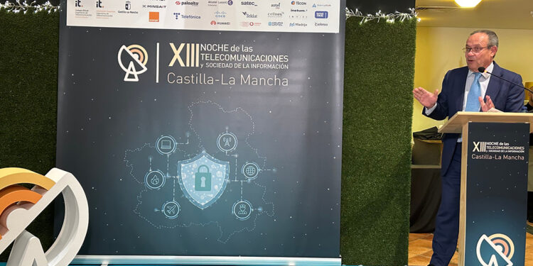 Tecnología al servicio de la ciudadanía 1 Juan Alfonso Ruiz Molina