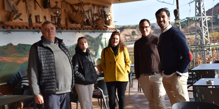 La Diputación de Cuenca y el Proyecto Arraigo han atraído a 14 familias y 43 personas a la comarca de La Alcarria conquense 1 La Diputación de Cuenca y el Proyecto Arraigo han atraído a 14 familias y 43 personas a la comarca de La Alcarria conquense