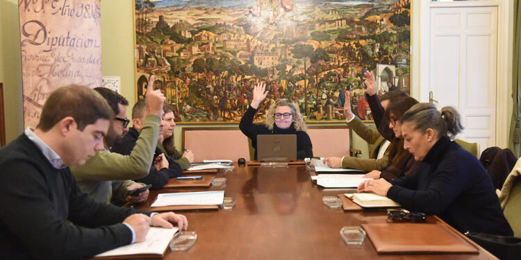 La Diputación de Guadalajara financia con 30.000 euros el arreglo de viales de Campillo de Ranas afectados por el incendio de la Sierra de Tamajón 1 La Diputación de Guadalajara financia con 30.000 euros el arreglo de viales de Campillo de Ranas afectados por el incendio de la Sierra de Tamajón