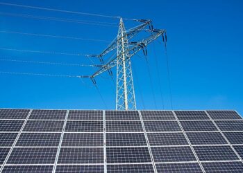 La Junta colaborará con la Alianza por una Energía Sostenible y Accesible en el Hogar para impulsar la transición energética en las viviendas