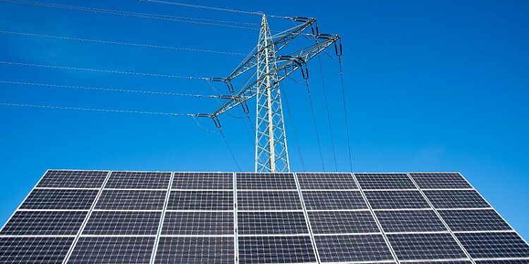 La Junta colaborará con la Alianza por una Energía Sostenible y Accesible en el Hogar para impulsar la transición energética en las viviendas