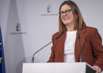 La Junta destina más de 50 millones de euros al suministro eléctrico renovable de los centros sanitarios