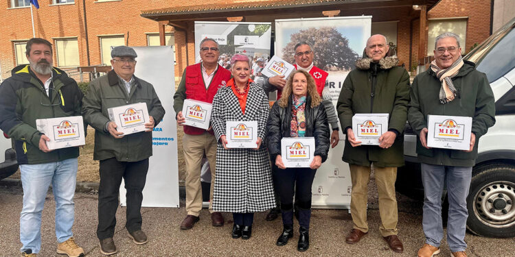 La Junta dona 180 kilos de miel a organizaciones sociales de Guadalajara