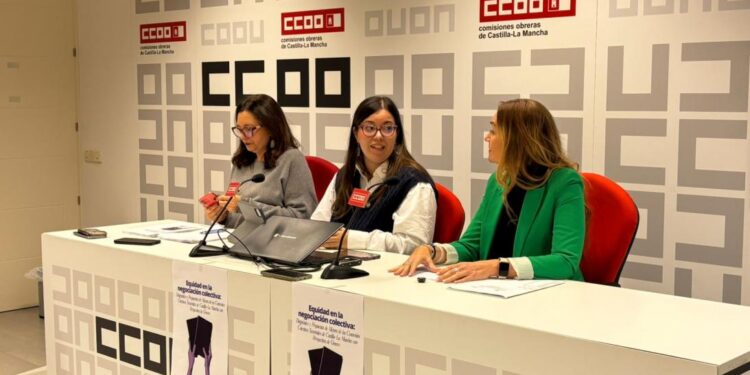 La Junta impulsa la incorporación de la perspectiva de género en la negociación colectiva de convenios laborales