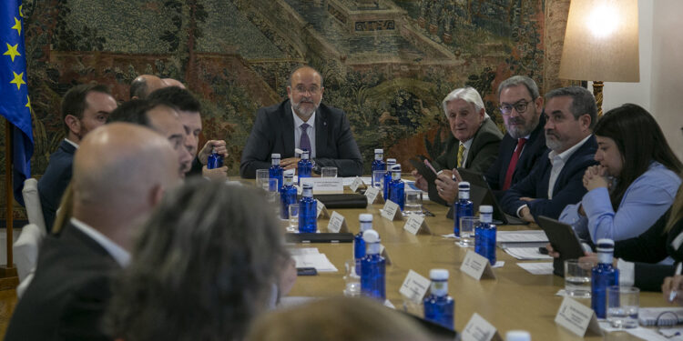 La Junta modificará 50 medidas de la Estrategia Regional frente a la Despoblación en la que incluirá 13 nuevas actuaciones 1 La Junta modificará 50 medidas de la Estrategia Regional frente a la Despoblación en la que incluirá 13 nuevas actuaciones