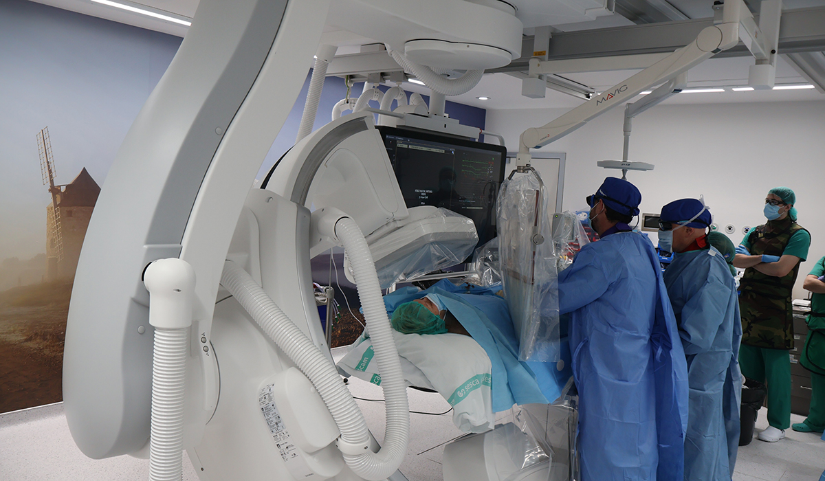 La Unidad de Hemodinámica y Cardiología Intervencionista comienza a atender pacientes en el Hospital Universitario de Cuenca 2 La Unidad de Hemodinámica y Cardiología Intervencionista comienza a atender pacientes en el Hospital Universitario de Cuenca