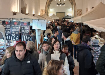 La XII Feria del Regalo de Molina de Aragón bate récord de participación coincidiendo con su tradicional Nochebuena