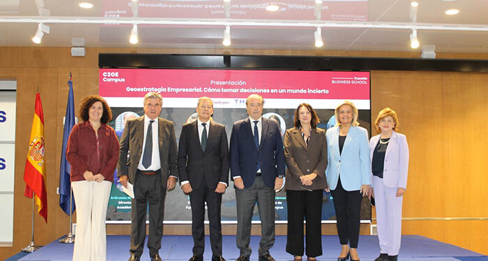 La patronal conquense incide en la importancia de la geoestrategia para las decisiones empresariales