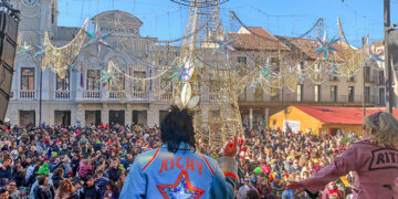 Los más pequeños despiden el año en Guadalajara desde la Plaza Mayor con las Campanadas Infantiles