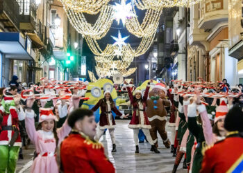 Música, color y sonrisas en el Gran Desfile de Papá Noel por el corazón de Guadalajara