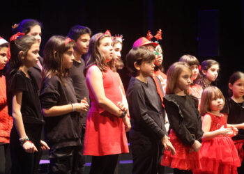 Música polifónica para cerrar las actuaciones de Navidad de la Escuela Municipal de Música y Danza de Cabanillas