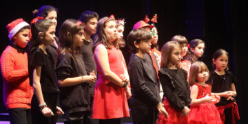 Música polifónica para cerrar las actuaciones de Navidad de la Escuela Municipal de Música y Danza de Cabanillas