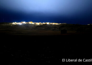 Vídeo reportaje. Navalón, en la España vaciada, encendió la navidad.
